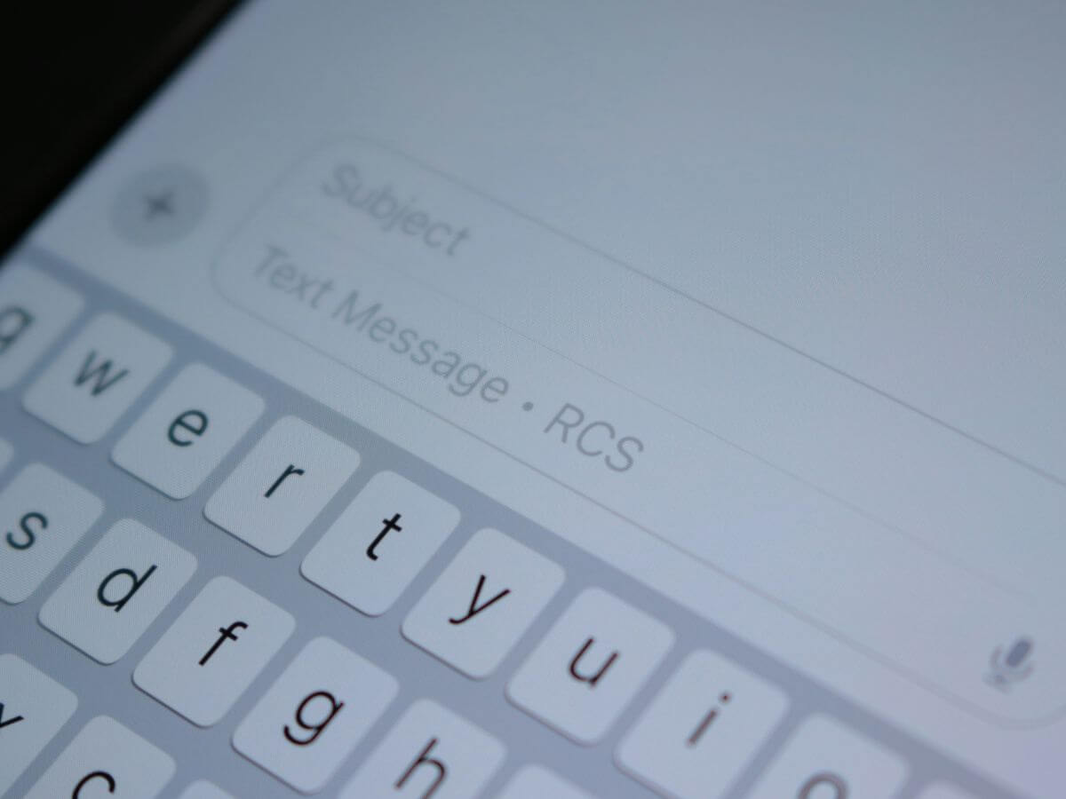 קודי אישור ו-SMS במכשיר מוגן