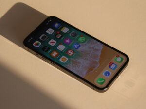 איך לסדר את מסך הבית? טיפים לניהול עומס דיגיטלי בסמארטפון כשר